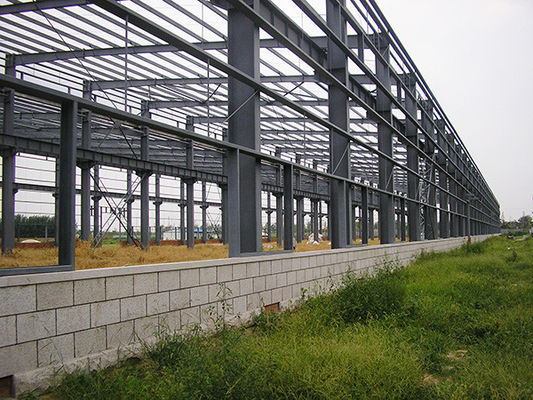 Vorkonstruktionslagergebäude aus Eckstahl für den Bau