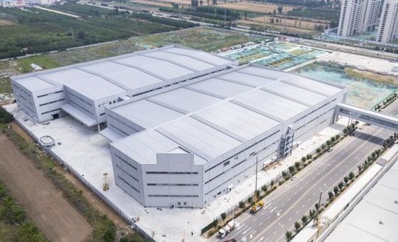 Große Werkstatt für Stahlkonstruktionen in der Industrieproduktion